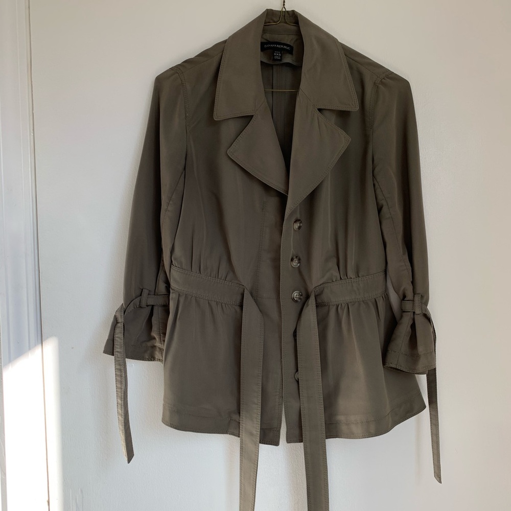 Banana Republic Utility Top - Picture 3 of 12